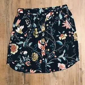 LOFT Floral Vine Skirt (M) - NWOT *WITH POCKETS*